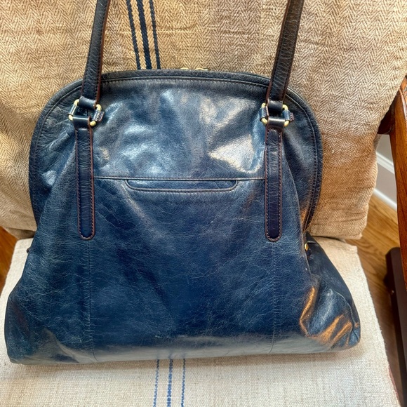 HOBO Delaney Shoulder Bag - Picture 7 of 16